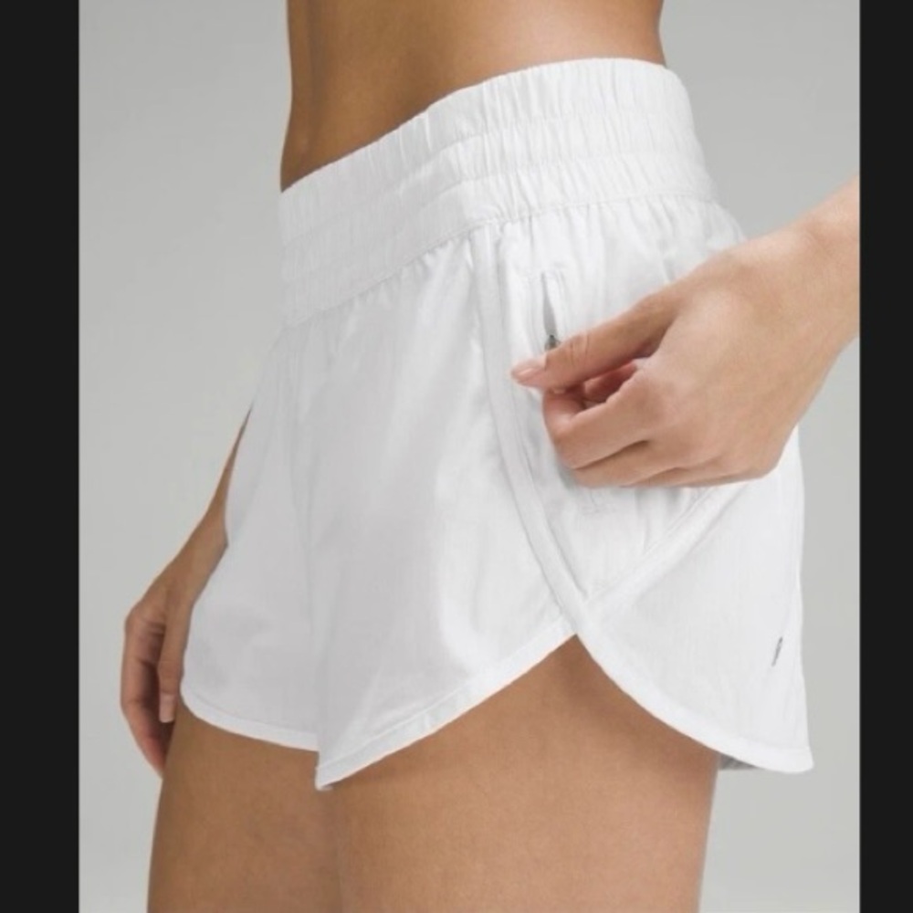 Lululemon Athletica Women’s Tracker LR 4” Short Size 8